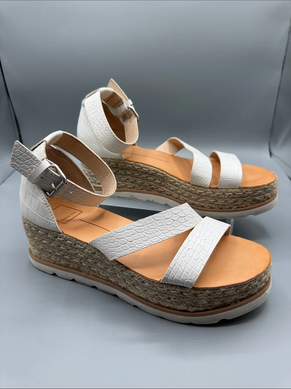 Dolce Vita White Croc-Embossed Espadrille Wedge Sandals, size 8